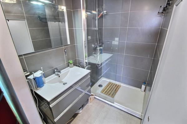 APPARTEMENT DUPLEX T4 DE 85 M² AVEC 2 TERRASSES ET GARAGE