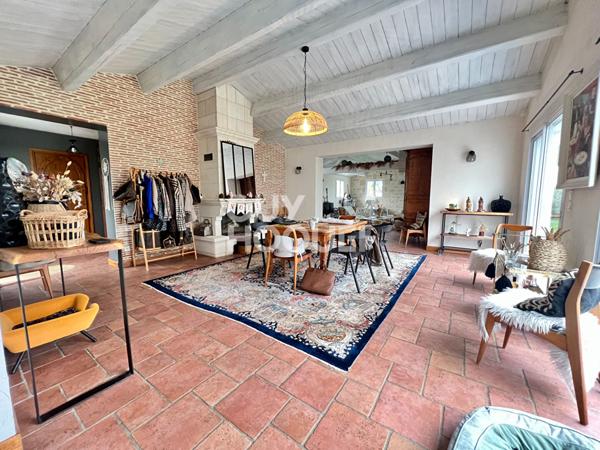 VENTE : maison F10 (287 m²) à CHARRON