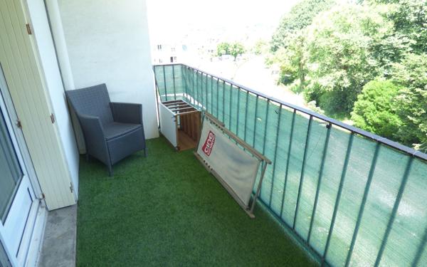 Appartement à vendre    4 pièces • 83 m2 Bayonne