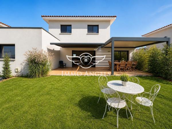 Coup de cœur assuré pour cette villa contemporaine aux portes de la plage