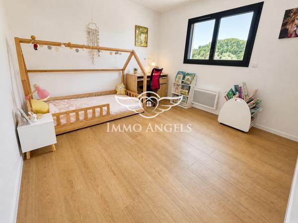 Coup de cœur assuré pour cette villa contemporaine aux portes de la plage