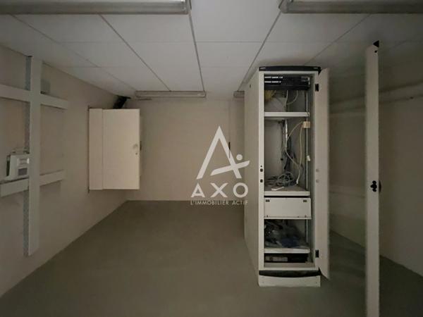 SANVIGNES-LES-MINES (71) - Local Commercial 230 m²