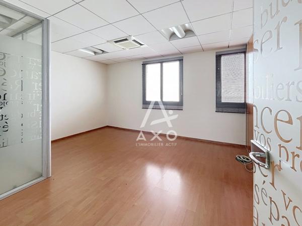 SANVIGNES-LES-MINES (71) - Local Commercial 230 m²
