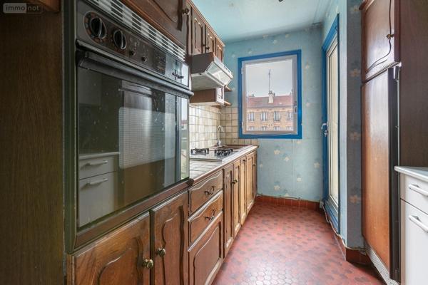 Appartement à rénover à vendre à Les Lilas en Seine-Saint-Denis (93260), ref :