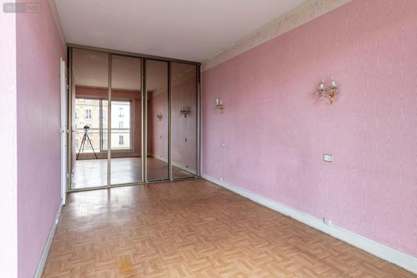 Appartement à rénover à vendre à Les Lilas en Seine-Saint-Denis (93260), ref :