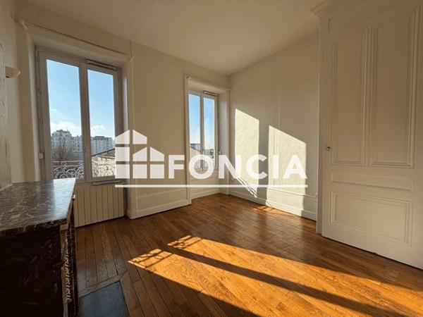 Location Appartement 2 pièces 37.33 m² - 21 RUE DE TOULON Lyon 69007