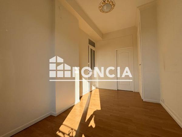 Location Appartement 2 pièces 37.33 m² - 21 RUE DE TOULON Lyon 69007