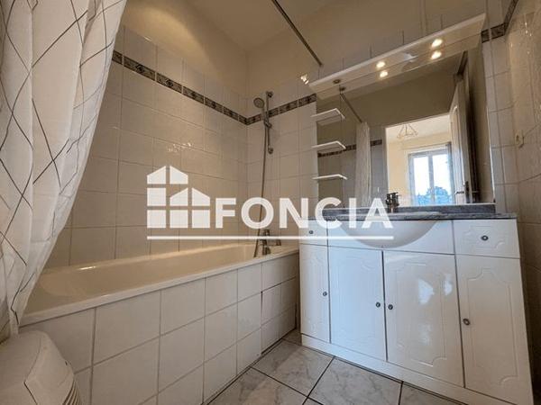 Location Appartement 2 pièces 37.33 m² - 21 RUE DE TOULON Lyon 69007