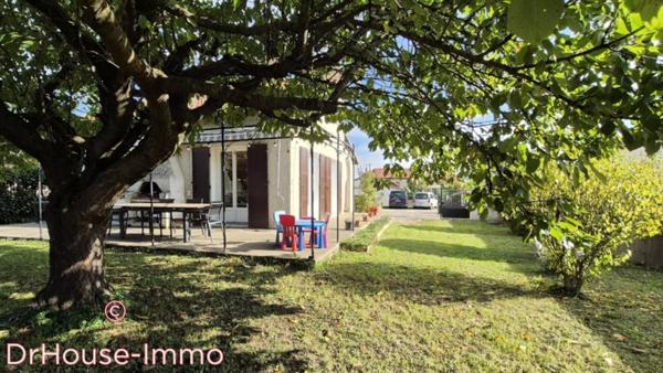 Maison à vendre 6 pièces de 141 m²