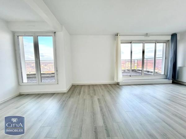 Appartement à louer 3 pièces 68.08m² Pau (64000)