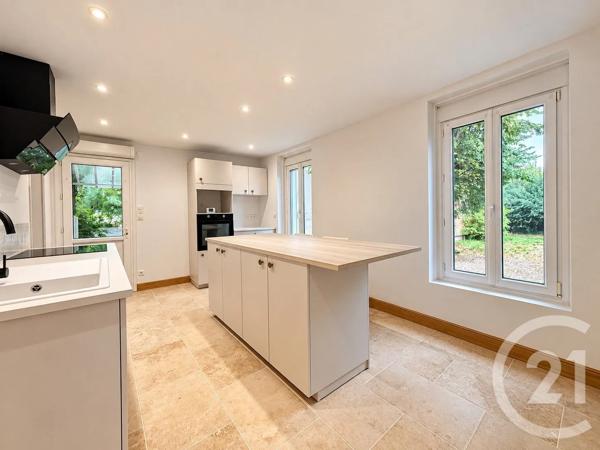 Maison à vendre  6 pièces - 151,50 m 2   MOULINS  - 03