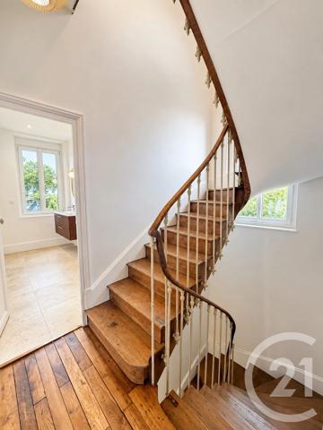 Maison à vendre  6 pièces - 151,50 m 2   MOULINS  - 03
