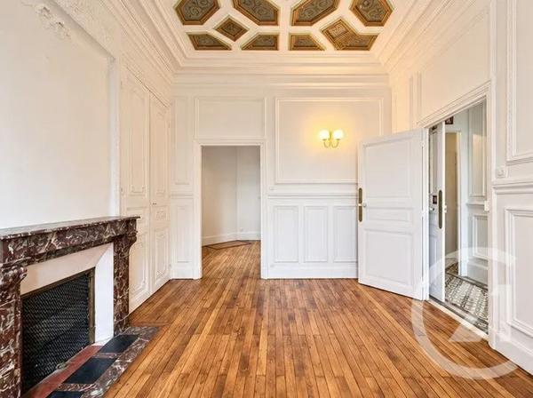 Maison à vendre  6 pièces - 151,50 m 2   MOULINS  - 03