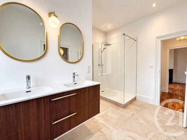 Maison à vendre  6 pièces - 151,50 m 2   MOULINS  - 03