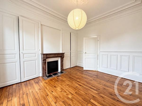 Maison à vendre  6 pièces - 151,50 m 2   MOULINS  - 03