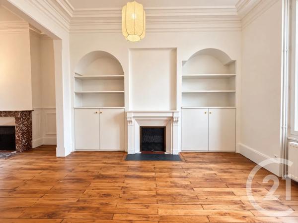 Maison à vendre  6 pièces - 151,50 m 2   MOULINS  - 03