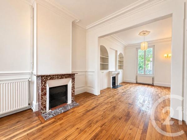Maison à vendre  6 pièces - 151,50 m 2   MOULINS  - 03