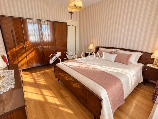 Maison 5 pièce(s) 3 chambre(s) 105 m²