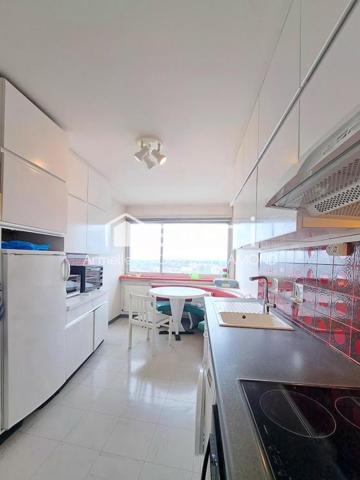 À Mulhouse (68100) appartement 4 pièces – 104 m² – 3 chambres, Tour de l’Europe (19? étage) avec vue dégagée sur les Vosges.