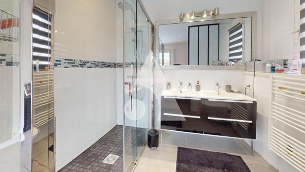Maison 5 pièces 107 m2