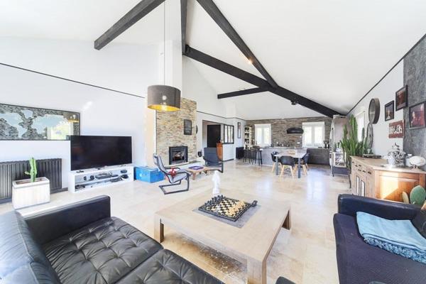 Maison à vendre 397 000 € Lavaur 7 p 220 m² DPE D
