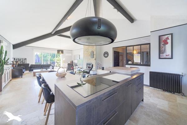 Maison à vendre 397 000 € Lavaur 7 p 220 m² DPE D