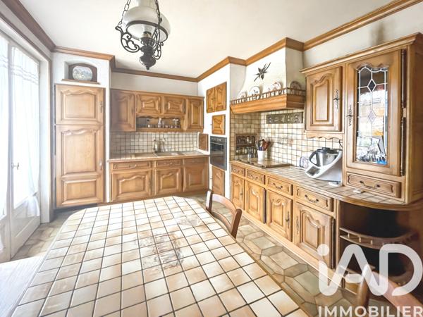 Maison à vendre 7 pièces 145 m² Feurs