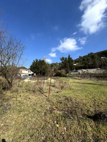 Terrain constructible de 1632 m² Levens
