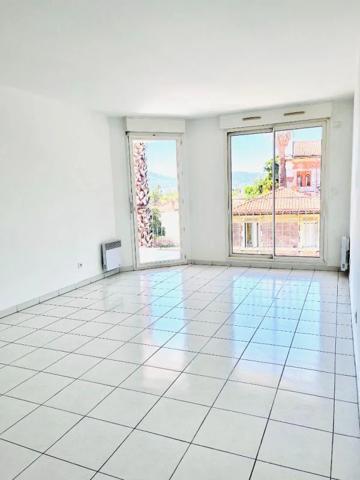 Appartement à louer à Hyères (83400)