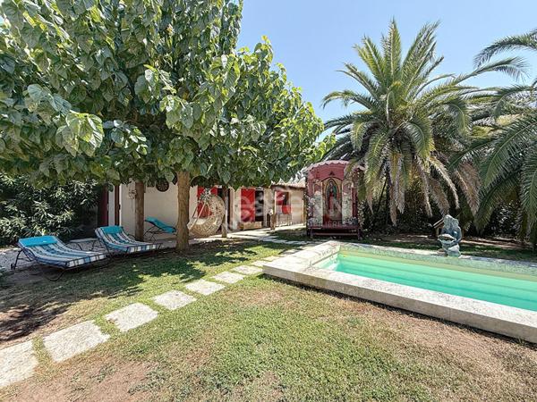 Élégante Maison à Vendre à Port Camargue - Un Havre de Paix