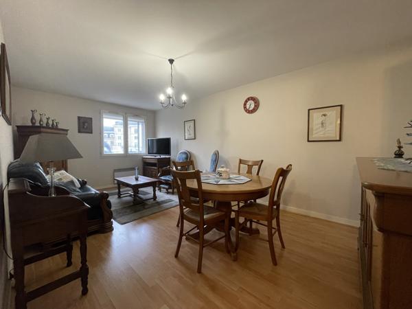 Appartement
         2 pièces
        - 41 m² Exclusivité 11 500 € *
