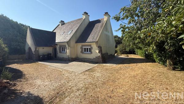 Maison familiale en centre de Pluvigner avec 4 chambres et terrain constructible de 2 250 m²
