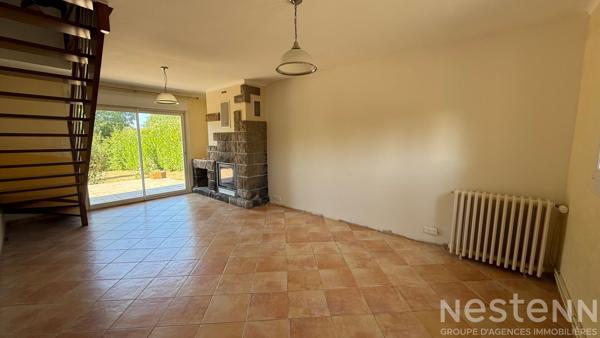 Maison familiale en centre de Pluvigner avec 4 chambres et terrain constructible de 2 250 m²