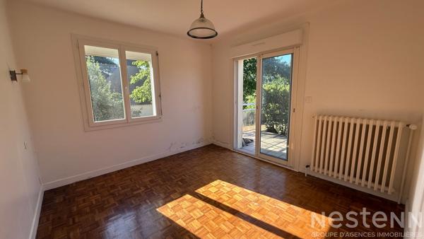 Maison familiale en centre de Pluvigner avec 4 chambres et terrain constructible de 2 250 m²