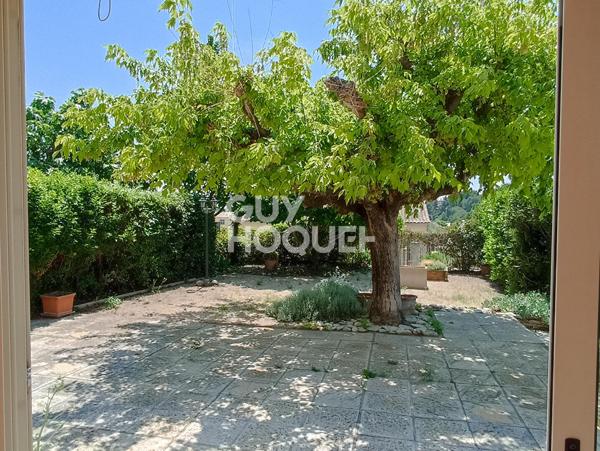 VACQUEYRAS : maison de ville F4 (132 m²) à louer