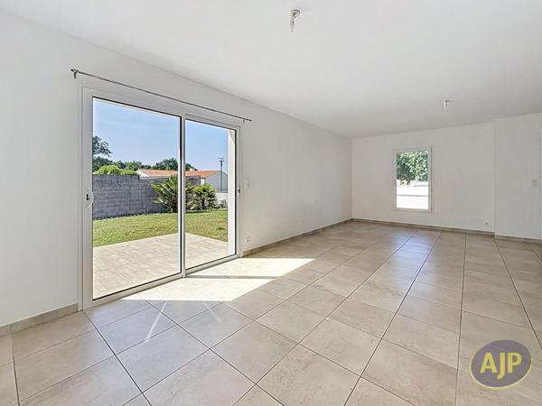 Vente maison Soullans : 273 900 € - AJP Immobilier Challans