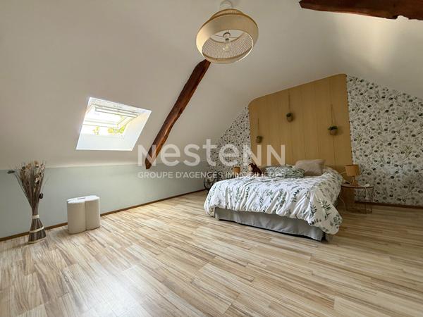 MOREAC - Propriété de charme à vendre 6 chambres et son magnifique jardin de 1280 m²