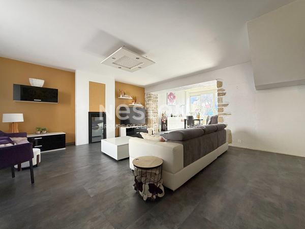 MOREAC - Propriété de charme à vendre 6 chambres et son magnifique jardin de 1280 m²