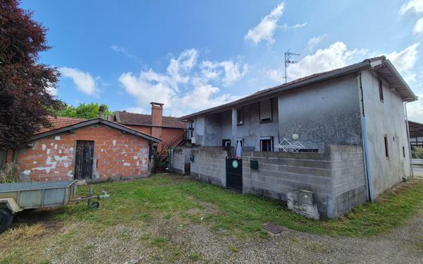 Immeuble à vendre    8 pièces •  Morcenx