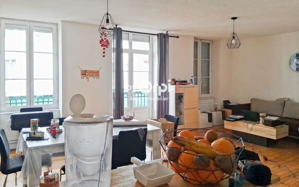 Immeuble à vendre    2 pièces • 229 m2 Commentry