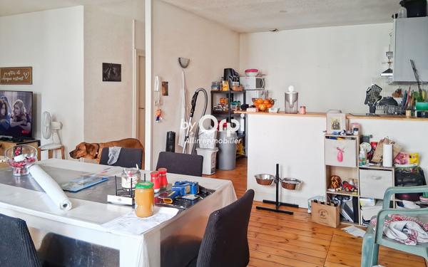 Immeuble à vendre    2 pièces • 229 m2 Commentry