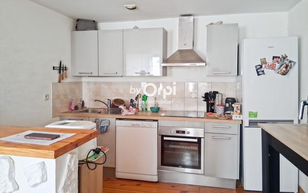 Immeuble à vendre    2 pièces • 229 m2 Commentry