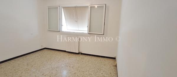 A vendre- Appartement T3 de 66m² à 5mn à pied du port et des commerces à Sanary-sur-mer 83110(Var).