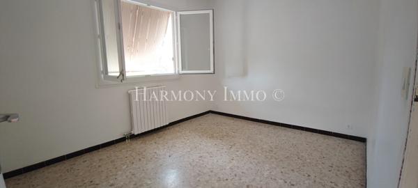 A vendre- Appartement T3 de 66m² à 5mn à pied du port et des commerces à Sanary-sur-mer 83110(Var).