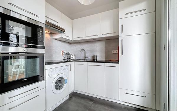 Appartement à vendre    2 pièces • 42 m2 Anglet