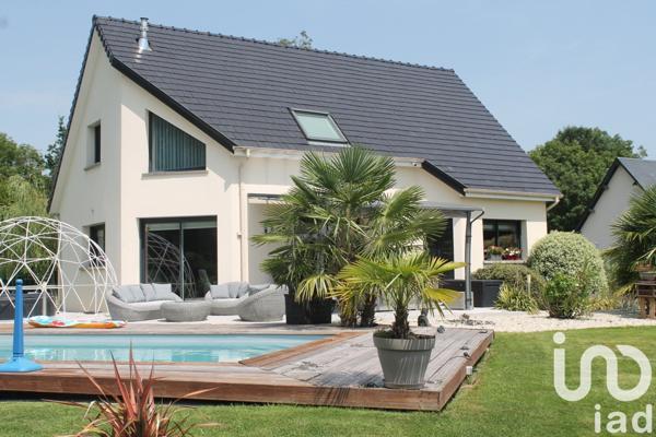 Maison 4 pièces de 104 m² à Lisieux (14100)