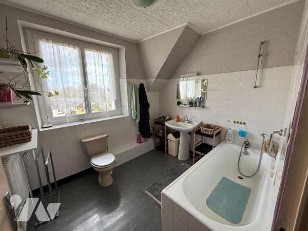 Maison a Vendre à BRIEC, en Finistère Sud (29), en Centre Ville, en EXCLUSIVITE, Maison Traditi...