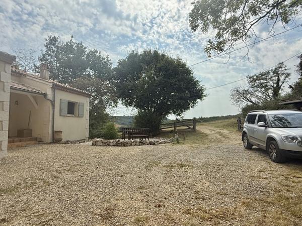 Roquecor (82150) Roquecor Maison avec 3 chambres, bien rénové avec jardin, terrasse jolie vues