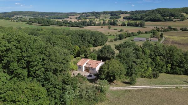 Roquecor (82150) Roquecor Maison avec 3 chambres, bien rénové avec jardin, terrasse jolie vues