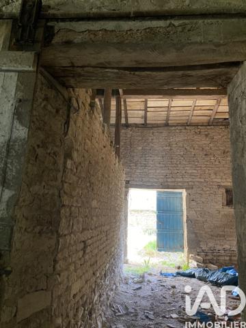 Maison à vendre 1 pièce 150 m² Villefollet